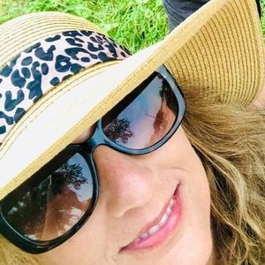 Meet your Posher, Candice